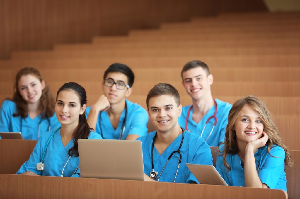 Formation et préparation aux tests officiels d'espagnol des universités.